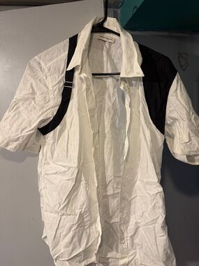 Alexander McQueen White Short-Sleeve Shirt Jacket with Black Shoulder Panels